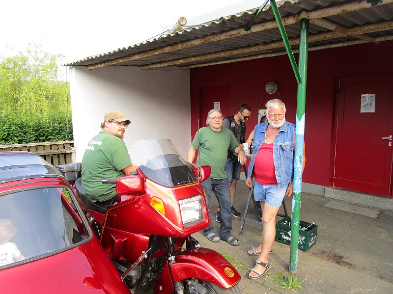 2018.05.26 Probefahrt, Bier, Grill, Freunde, Whisky und... Pflasterarbeiten (173).JPG